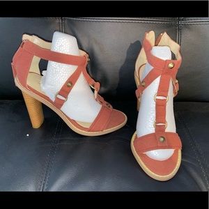 Heel sandals